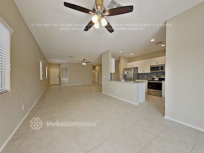 Building Photo - 13295 W Crocus Dr