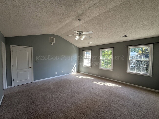 Building Photo - 10500 Westfield Ln