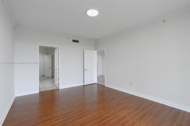 Building Photo - 703 Crandon Blvd