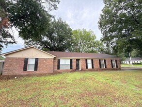 Building Photo - 4316 Springwind Rd