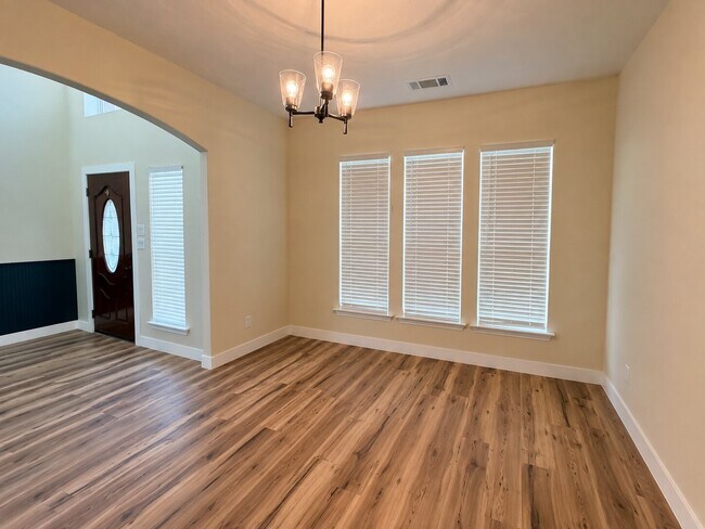 Building Photo - 18639 Bristol Point Ln