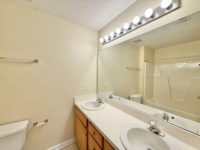 Building Photo - 8002 Neches Ln