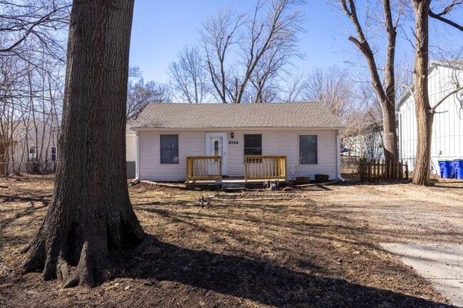 Building Photo - 8508 Eby Ave