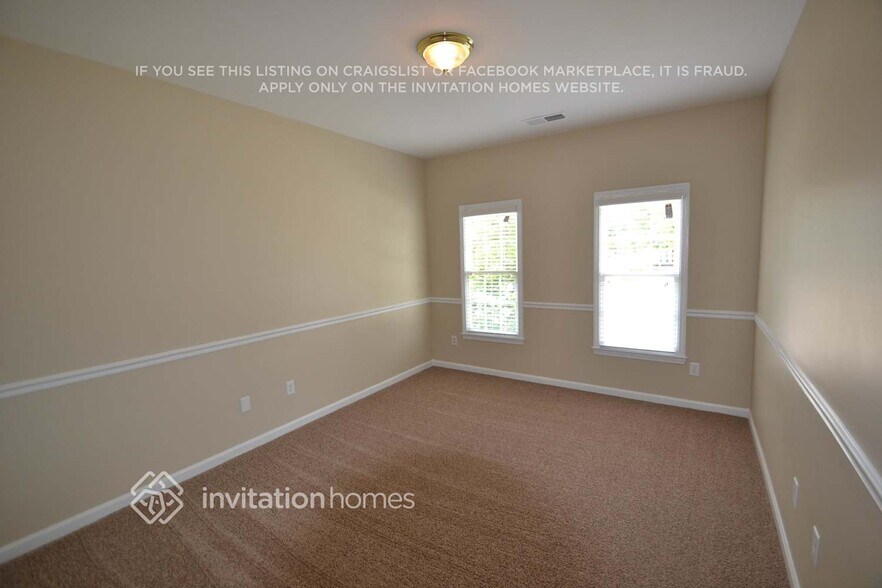 Building Photo - 844 Biscayne Way NW