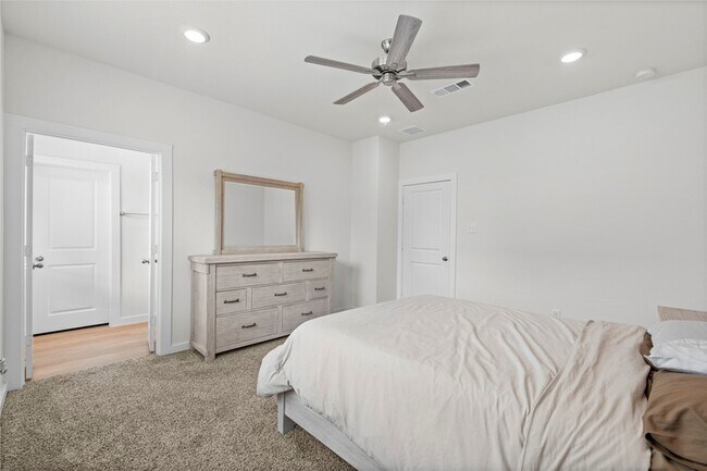 Building Photo - 31931 Abington Vlg Wy