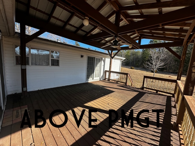 Building Photo - Campobello Country Living