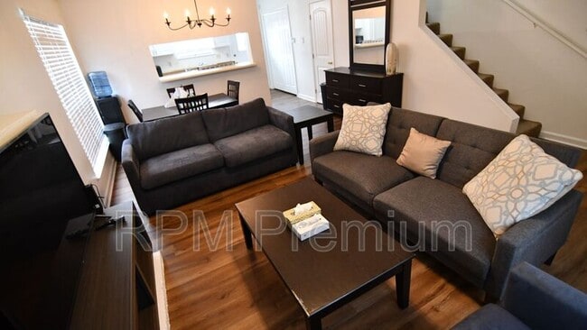 Building Photo - 1795 Boulevard De Province Blvd