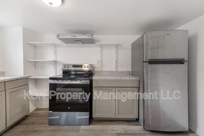 Building Photo - 2015 E 58th St