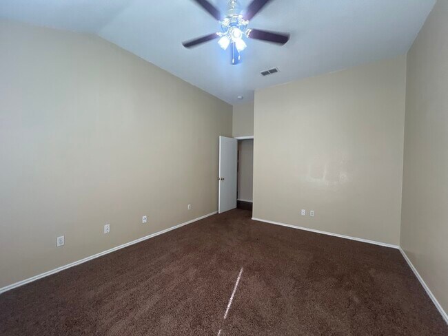 Building Photo - COZY 3/2/2 Fort Worth Home