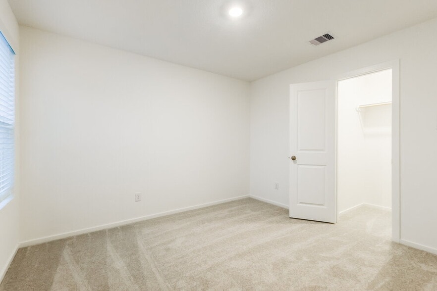 Building Photo - 15242 Abella Dr