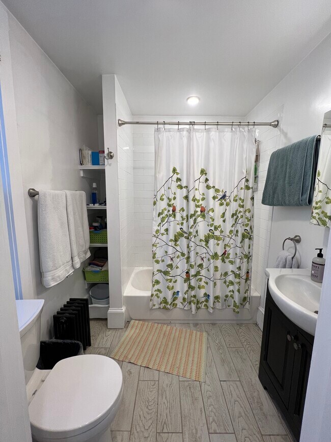 Building Photo - 42-44 Gorham St. Unit 3