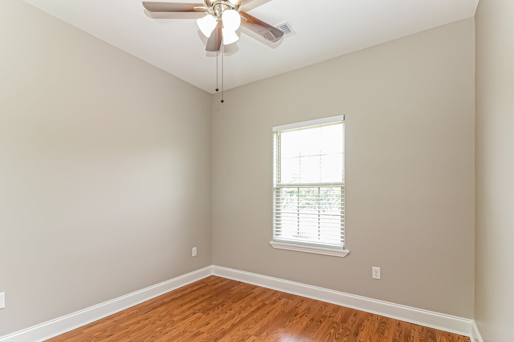 Building Photo - 1303 Shetland Dr