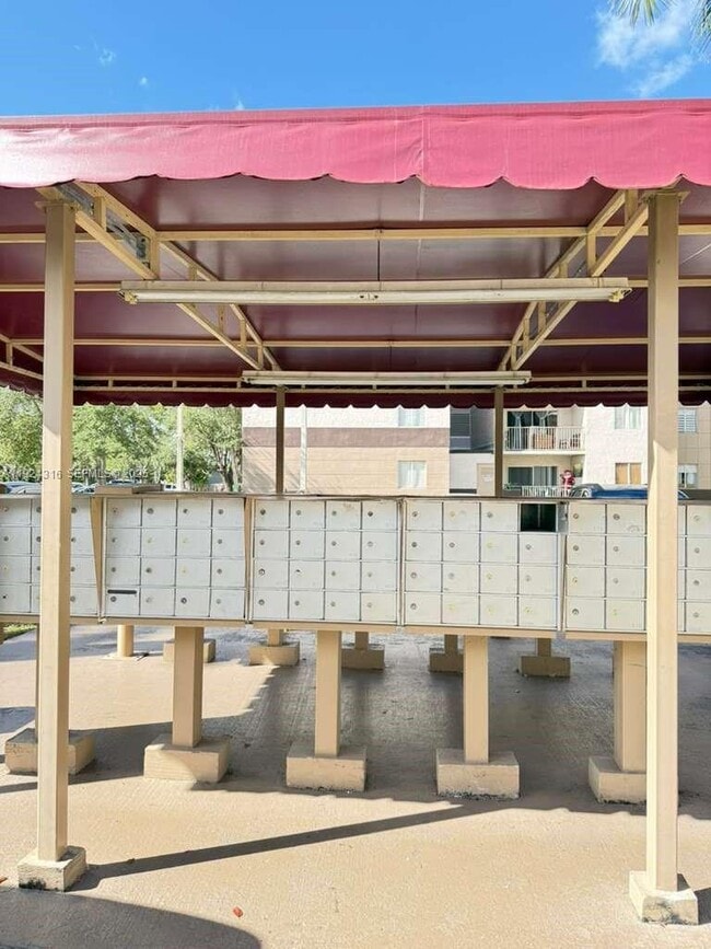 Building Photo - 15221 SW 80th St