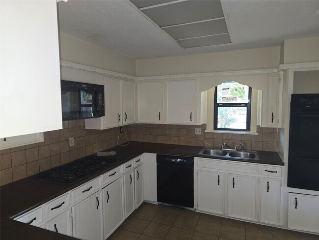 Building Photo - 12507 Bexley Dr