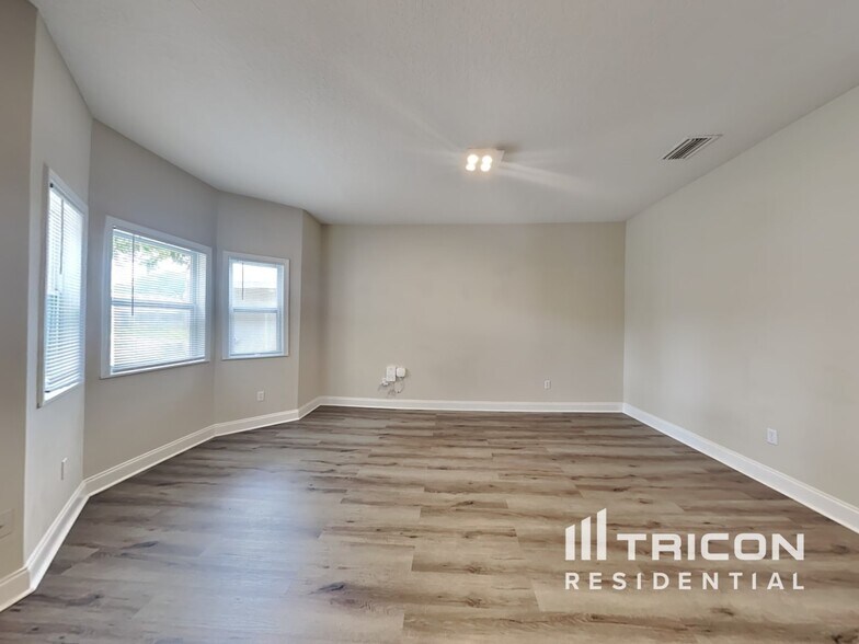 Building Photo - 39 Wood Acre Ln