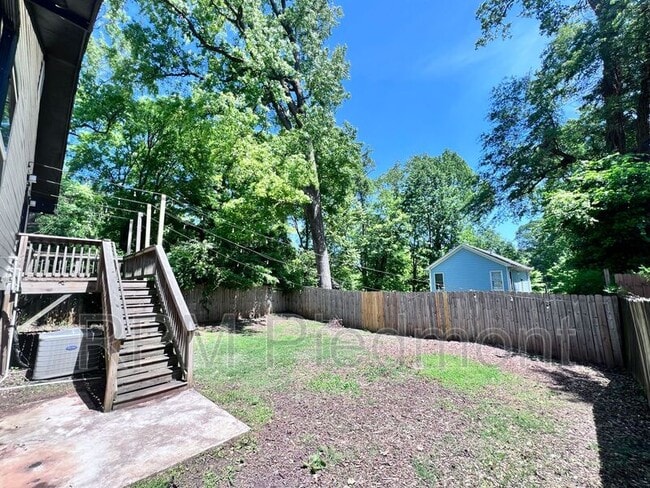 Building Photo - 334 Dargan Pl SW