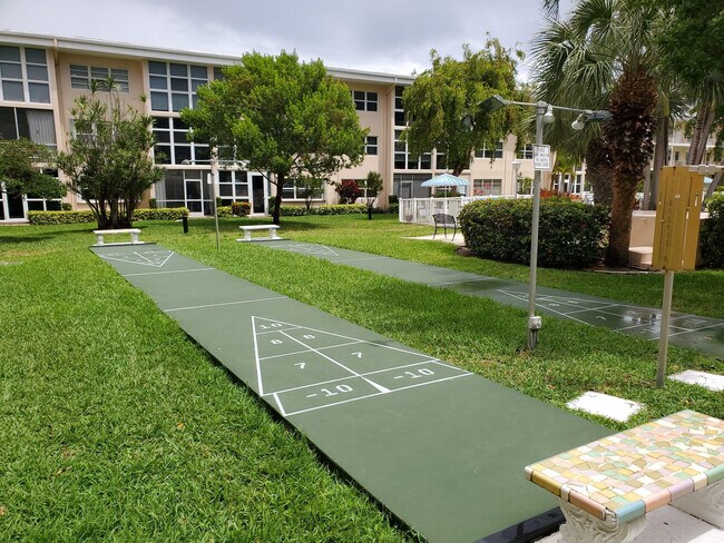 Building Photo - 1481 S Ocean Blvd