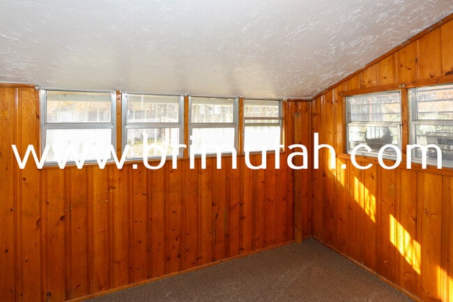 Building Photo - 1470 S 400 E