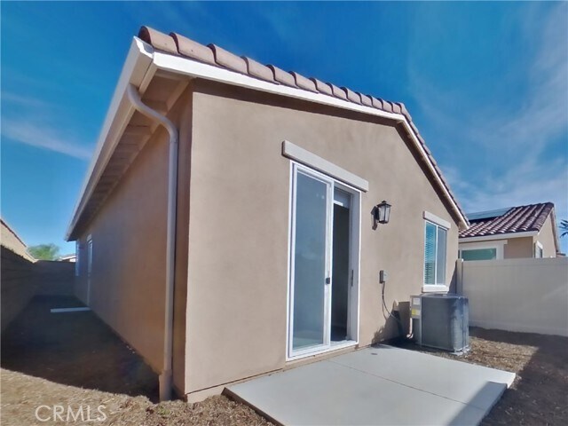 Building Photo - 1734 Lorraine Dr