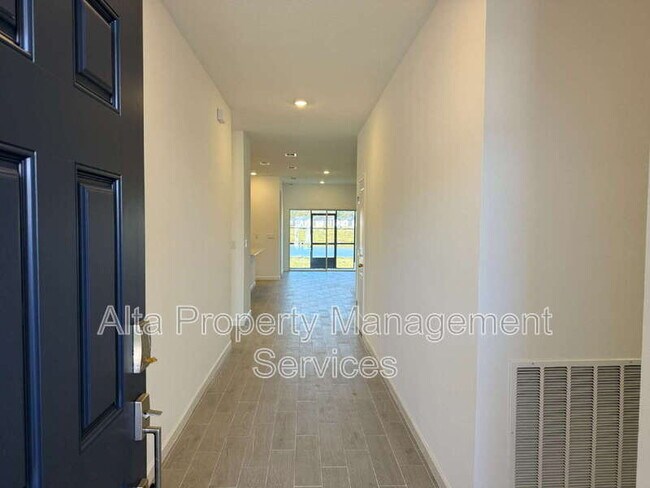 Building Photo - 8205 Horsebit Cir