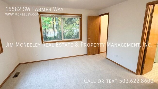 Building Photo - 15582 SW Farmer Way