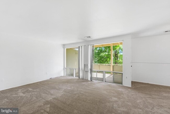 Building Photo - 7116 Donnell Pl