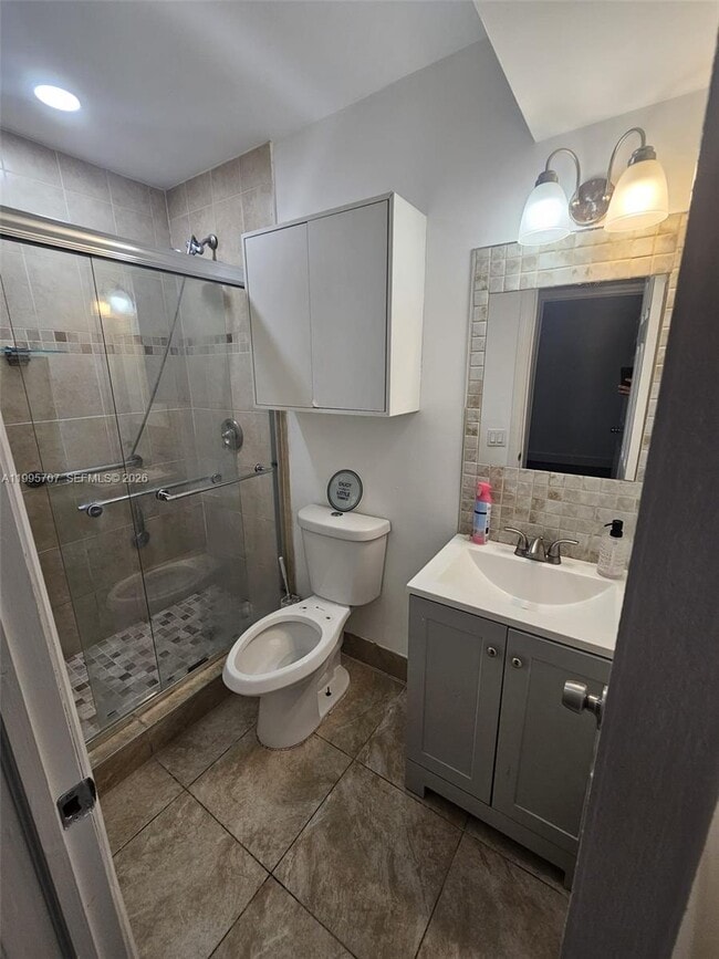 Building Photo - 6055 W 19th Ave