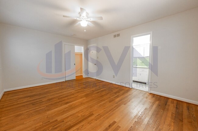 Building Photo - 6-Bedroom Home with Finished Basement. Com...