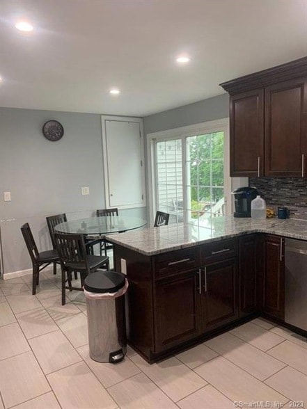 Building Photo - 994 Bunker Hill Ave