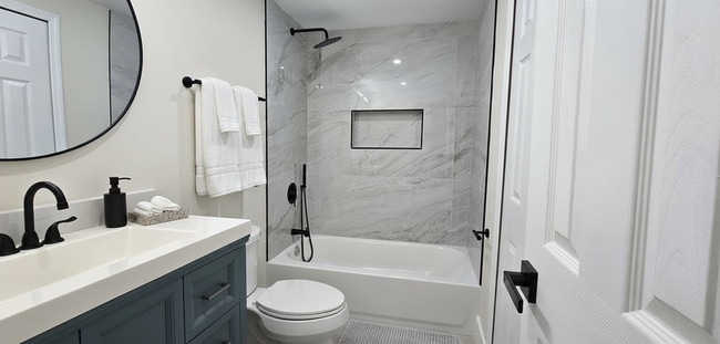 Building Photo - 5813 Tampico Rd