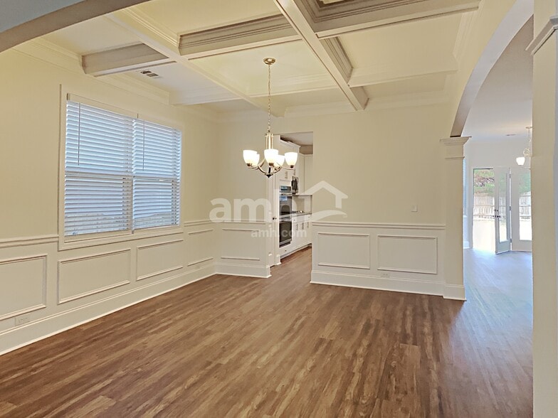 Building Photo - 213 Orchard Trail