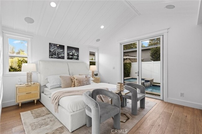 Building Photo - 12947 La Maida St