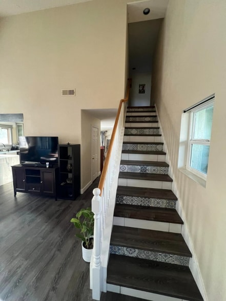 Building Photo - 1134 Adele Ln