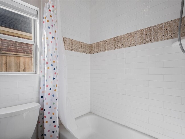 Building Photo - 3410 Marywood Dr