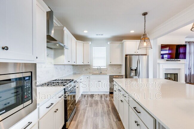 Building Photo - 7284 Ludlow Dr