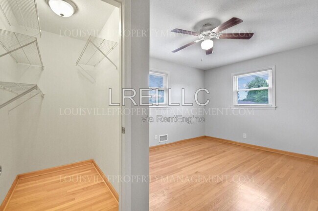Building Photo - 4007 Blossomwood Dr