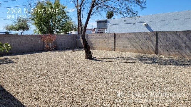 Building Photo - 3 Bedroom House with RV Gate!