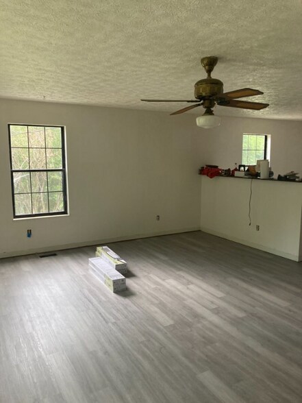 Building Photo - 5001 Jack Way