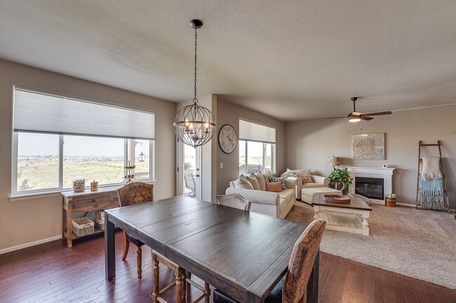 Building Photo - Stunning 4 Bed, 3 1/2 Bath House in Severance!
