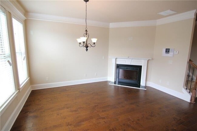 Building Photo - 1660 Jardin Ct