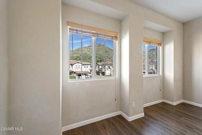 Building Photo - 84 Via Katrina