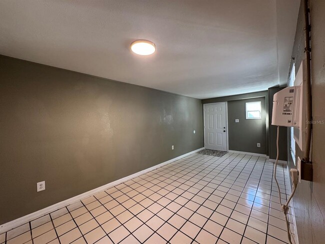 Building Photo - 2913 N 10th St