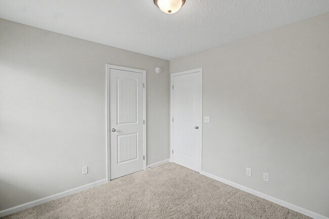 Building Photo - 18 Sunflower Cir NE