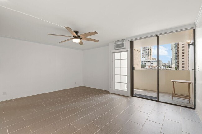 Building Photo - 2092 Kuhio Ave #906