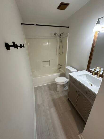 Bathroom #2 - 3181 Tidal Bay Ln