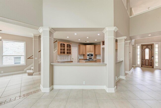 Building Photo - 8105 Endeavor Cir