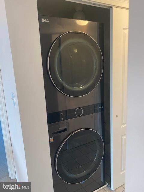 Building Photo - 1880 Congressional Village Dr