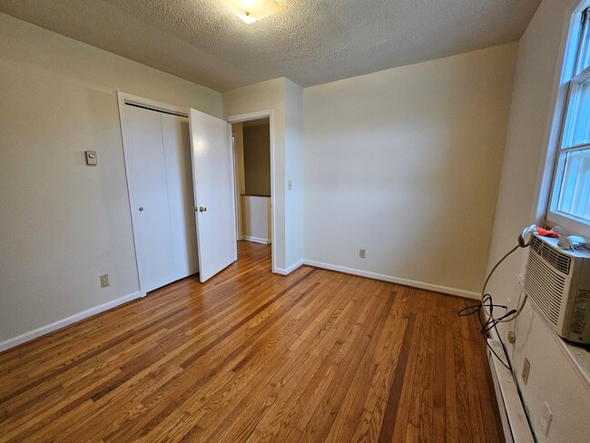 Building Photo - 1305 Belleview Ave