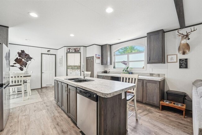 Building Photo - 21472 Coyote Trail