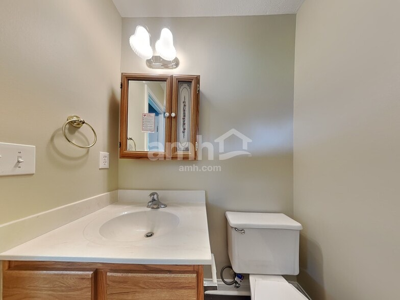 Building Photo - 8254 Rose Petal Dr